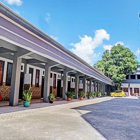 Oyo 92869 Hotel Nusantara بانيووانجى المظهر الخارجي الصورة